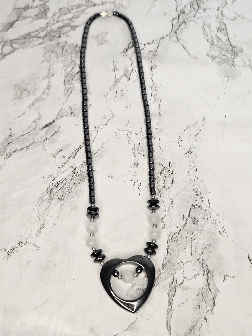 Hematite Heart Pendant Necklace White Cat Eyes Beaded Gemstone Barrel Clasp